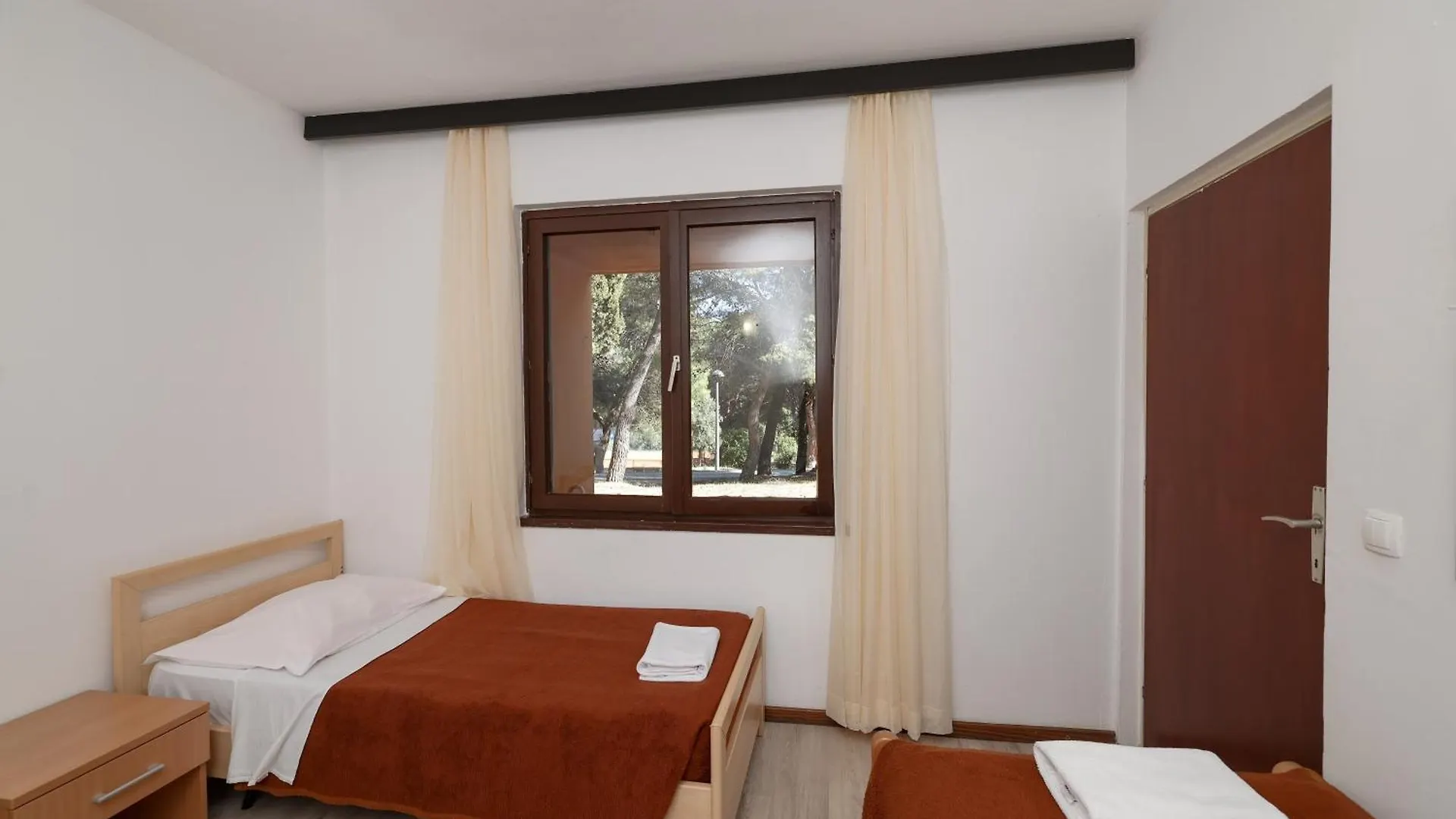 Apartments Medena Budget Trogir 0*,