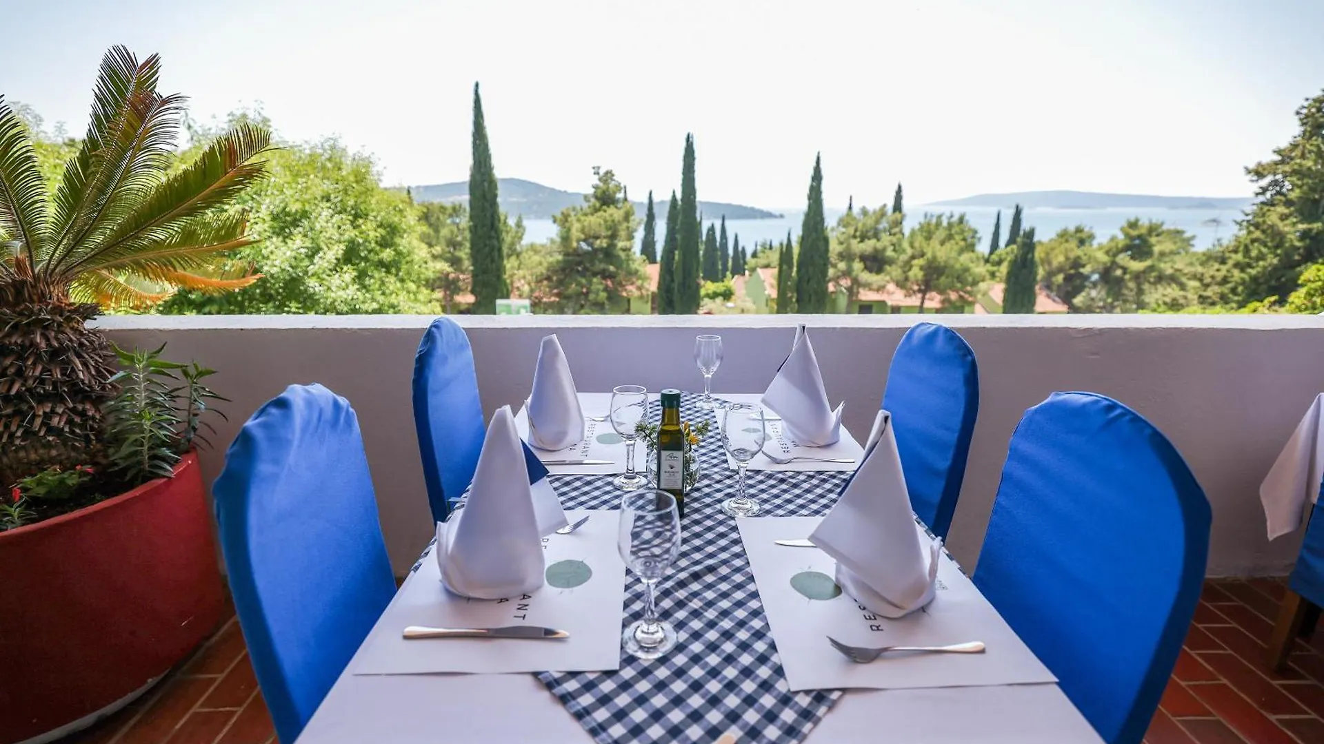 Apartments Medena Budget Trogir 0*,  Kroatien