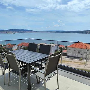 Eva 2 Apartment